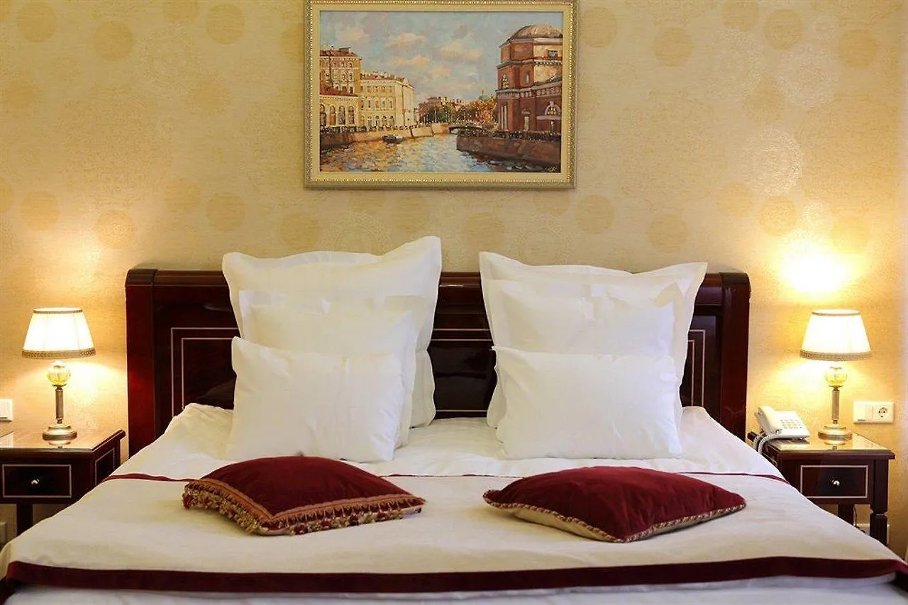 Golden Triangle Boutique Hotel St. Petersburg