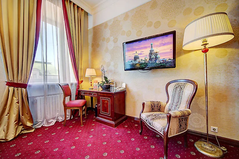 ****  Golden Triangle Boutique Hotel St. Petersburg Rusya