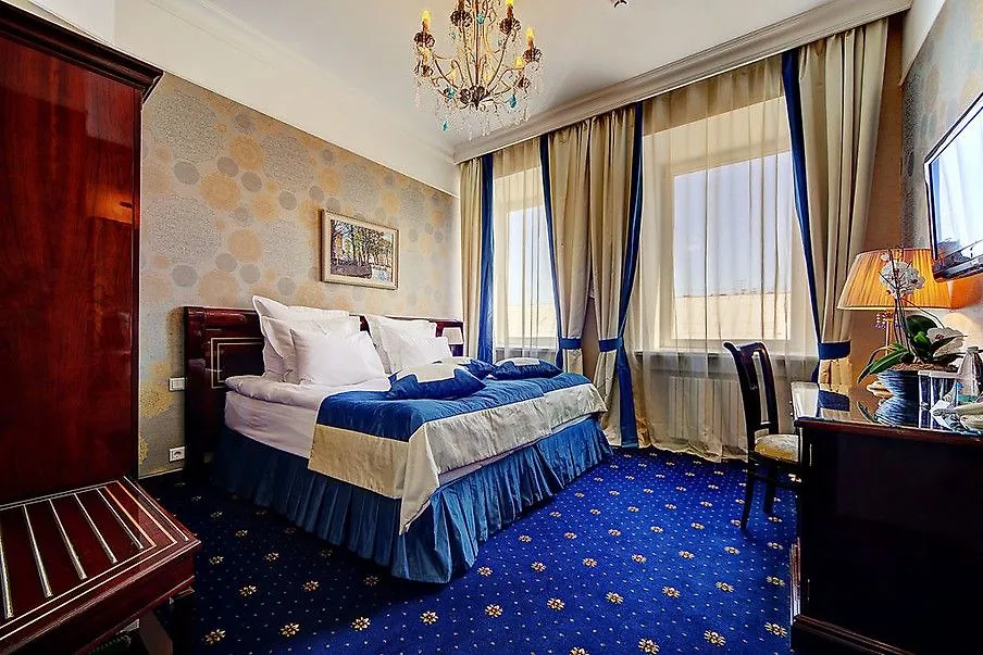 Golden Triangle Boutique Hotel St. Petersburg